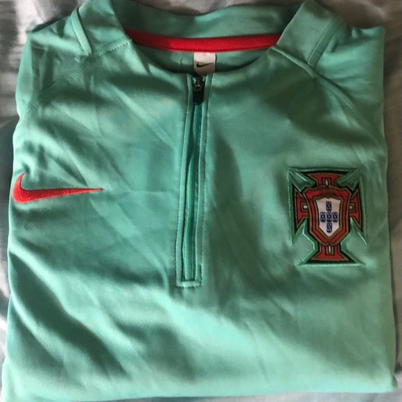 New Portugal 2021 NIke training Jersey - Picture 1 of 2